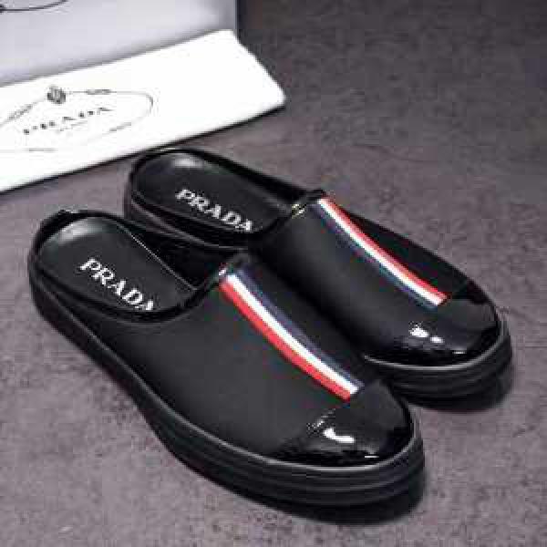 2026 プラダ PRADA 落ち着いた感覚 サボサンダル おしゃれも譲れない