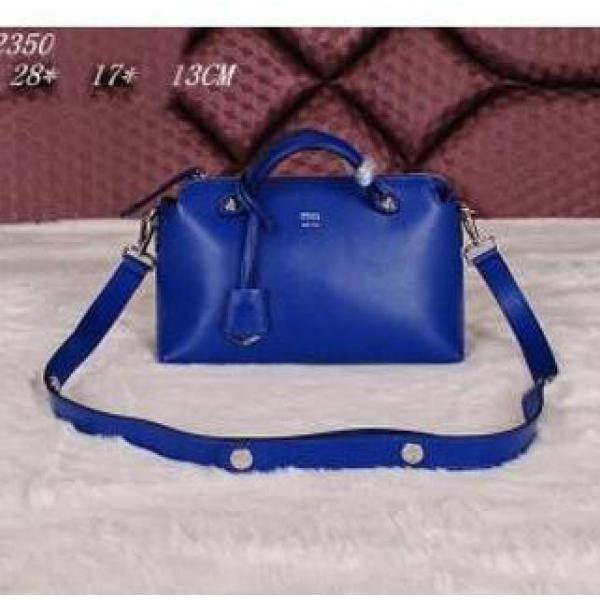 最安値　FENDI フェンディバッグコピー　ショルダーベルト付きレディース ハンドバッグ .150.