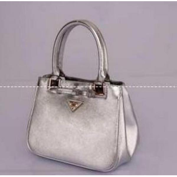 定番中の定番PRADA プラダハンドバッグ新作 入手困難なバッグ.68.