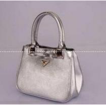定番中の定番PRADA プラダハンドバッグ新作 入手困難なバッグ.68.