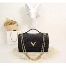 LOUIS VUITTON オリジナリティに富んだバッグル2025SS3色選択可 ショルダーバッグ ルイ ヴィトン.49..49..49..49..49..49..49..49..49..49..49..49.