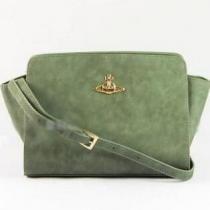芸能人たちを虜にVIVIENNE WESTWOOD 　ヴィヴィアン ウエストウッド　魅力のバッグ人気レディースブランド.94.