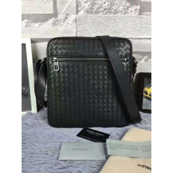 ボッテガブランド BOTTEGA VENETA2026春夏入手困難  ショルダーバッグ.61.
