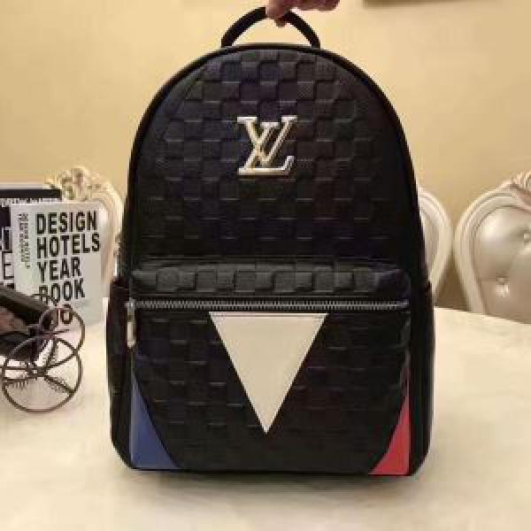 リュック、バックパック お洒落に魅せる 2026-2026春夏季超人気 LOUIS VUITTON  2色可選 HOT品質保証.45.