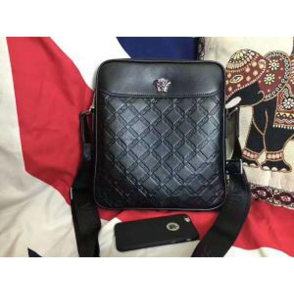 海外販売ヴェルサーチ新作入荷2026 ショルダーバッグ VERSACE.82.