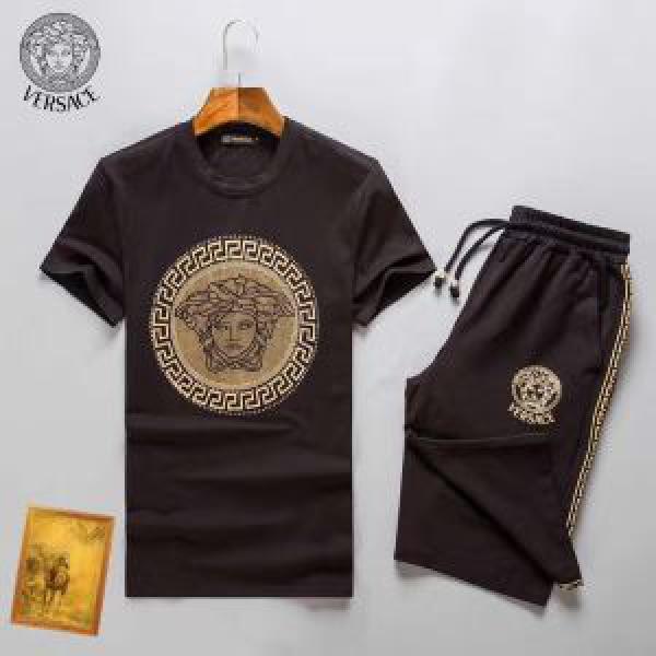 半袖Tシャツ 上下セット 2025春夏 人気が爆発 ヴェルサーチ 3色可選 VERSACE