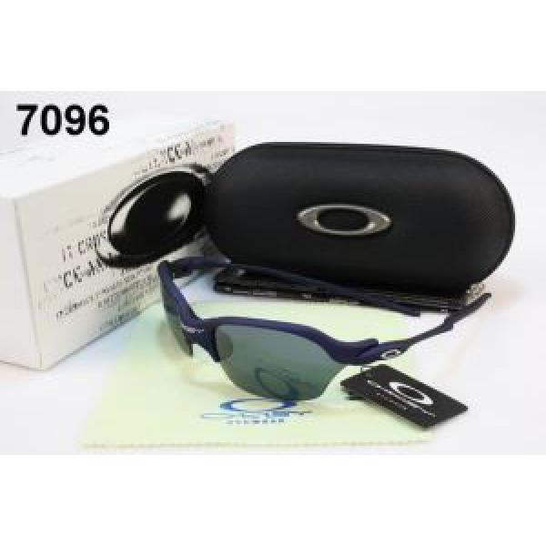 品質保証2025 オークリー OAKLEY サングラスお洒落に魅せる