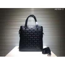 VERSACE 人気定番2026 高評価手持ち&ショルダー掛け ヴェルサーチ.82.