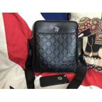 海外販売ヴェルサーチ新作入荷2026 ショルダーバッグ VERSACE.82.