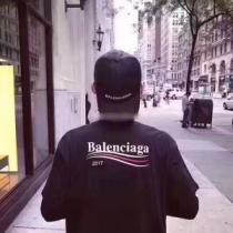半袖Tシャツ 2026 2色可選 スタイリッシュな印象 バレンシアガ BALENCIAGA 