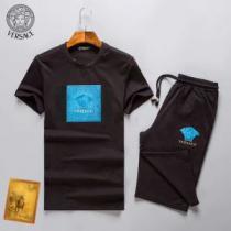 耐久性に優れヴェルサーチ VERSACE 半袖ポロシャツ