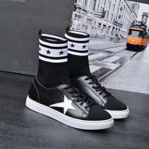 爆買い2026 ジバンシー GIVENCHY 2色可選 スニーカー 強い魅力を感じる一枚