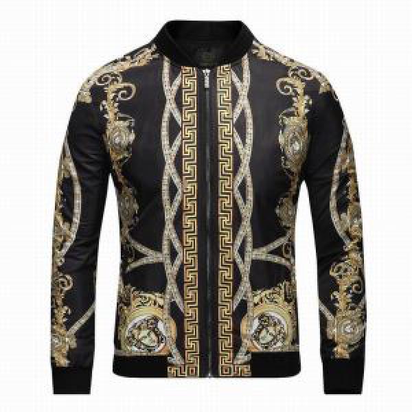 【新アイテム】 2025秋冬 ヴェルサーチ VERSACE 大人キレイに仕立てる