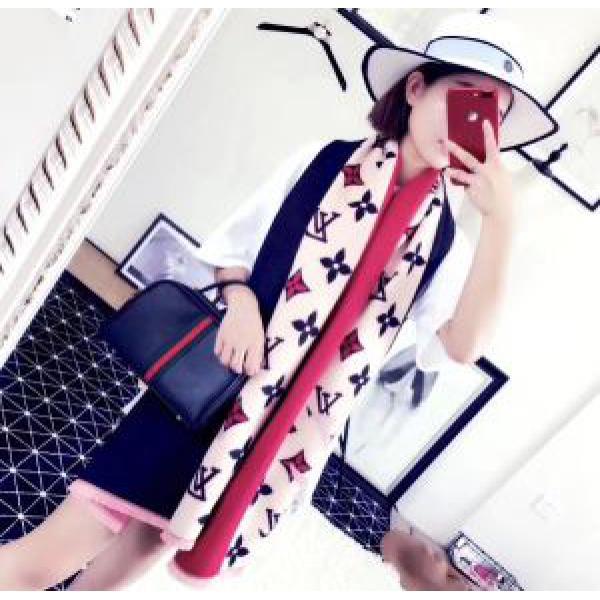 LOUIS VUITTON 3色選択可2026秋冬季超人気先行販売 ロングマフラールイ ヴィトン