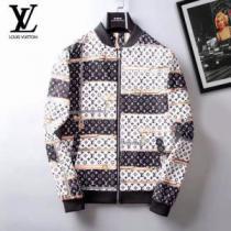 ルイ ヴィトン LOUIS VUITTON 高級感溢れるデザイン 2026秋冬 首胸ロゴ