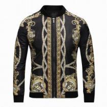 【新アイテム】 2025秋冬 ヴェルサーチ VERSACE 大人キレイに仕立てる