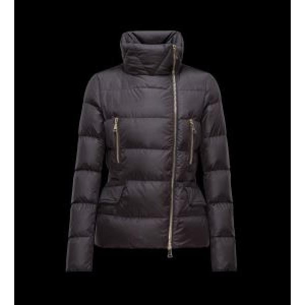 人気が爆発 2026秋冬 MONCLER モンクレール ダウンジャケット厳しい寒さに耐える