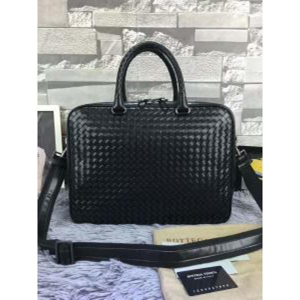 欧米韓流/雑誌 手持ち&ショルダー掛け ボッテガブランド BOTTEGA VENETA 2026秋冬.61.