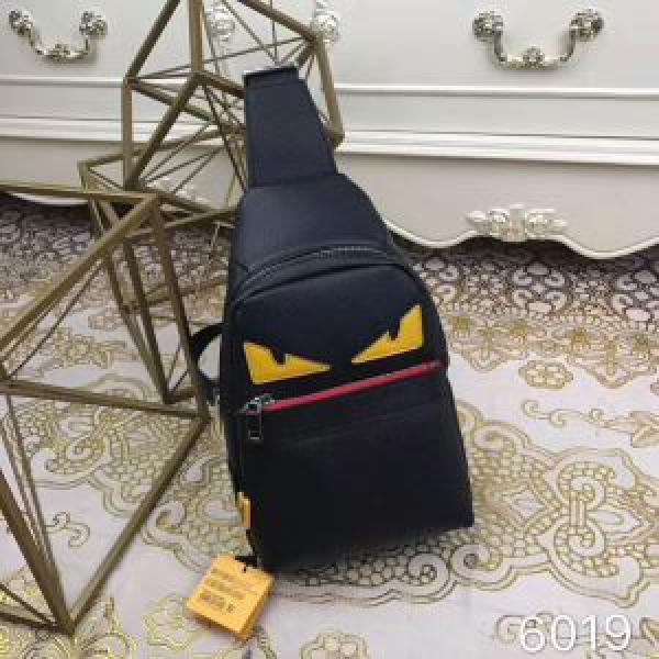 2026秋冬 フェンディ FENDI コピー スタイリッシュな印象 斜め掛けバッグ 耐久性.487.