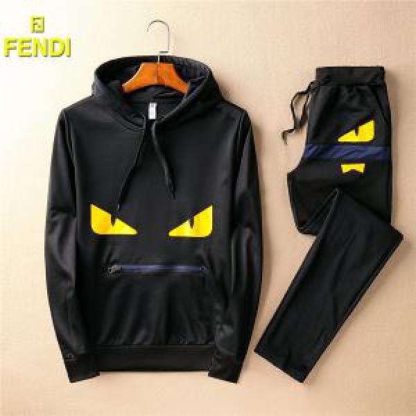 強い魅力を感じる一枚 2026秋冬 フェンディ FENDI 最安値！ 上下セット