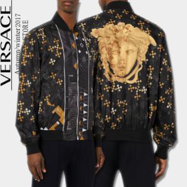 2026秋冬 ヴェルサーチ VERSACE 完売品！大人のセンスを感じさせる
