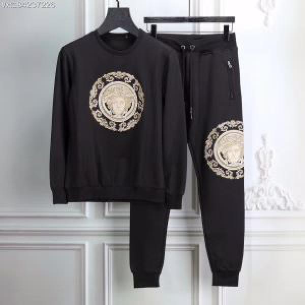 ヴェルサーチ VERSACE 2026秋冬 上下セット 肌触りの気持ちい? 魅力的