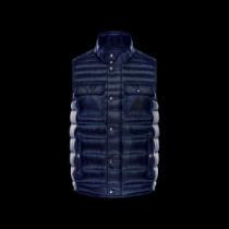 風も通さない ダウンジャケット首胸ロゴ   MONCLER モンクレール 2026秋冬