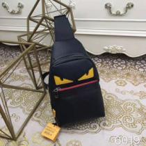 2026秋冬 フェンディ FENDI コピー スタイリッシュな印象 斜め掛けバッグ 耐久性.487.