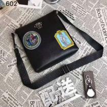 斜め掛けバッグ 2026秋冬 ヴェルサーチ VERSACE 新作入荷新作登場.82.