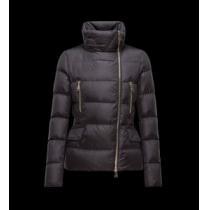 人気が爆発 2026秋冬 MONCLER モンクレール ダウンジャケット厳しい寒さに耐える