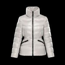 2026秋冬肌触り柔らかく MONCLER モンクレール ダウンジャケット厳しい寒さに耐える
