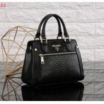 多色可選 2025新作 プラダ PRADA 手持ち&ショルダー掛け お買い得大人気.68.