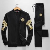 2025秋冬 ヴェルサーチ VERSACE 2色可選 上下セット 大人の個性を。
