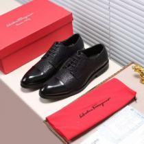 2026-2026年モデル入荷 革靴 新品登場☆存在感のある フェラガモ FERRAGAMO