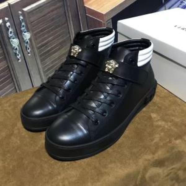 長く愛用できる ヴェルサーチ 2026秋冬季超人気 ハイトップシューズ  VERSACE