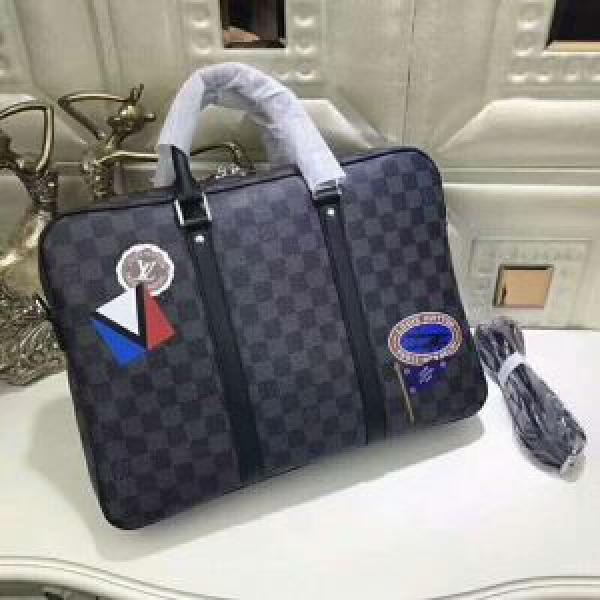 ルイ ヴィトン LOUIS VUITTON ハンドバッグ 2026秋冬 スタイリッシュな印象.45.