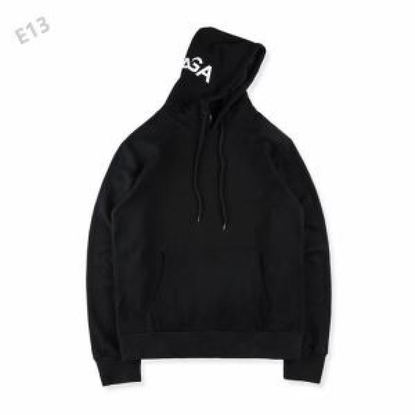 BALENCIAGA バレンシアガ 主役になる存在感 2026秋冬 2色可選 パーカー