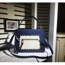 上品な輝きを放つ形 フェンディ FENDI 手持ち&ショルダー掛け 2026新作 多色可選.150.