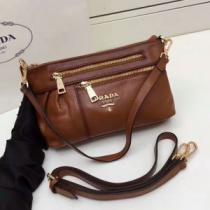 プラダ PRADA 3色可選 手持ち&ショルダー掛け 2025新作 【人気ブログ掲載】.68.