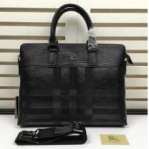 限定品　バーバリー 偽物　BURBERRY 　汎用性が高い手持ち&ショルダー掛けバッグ.47.