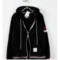 お洒落な THOM BROWNE トムブラウン 活躍してくれるパーカーブランド人気