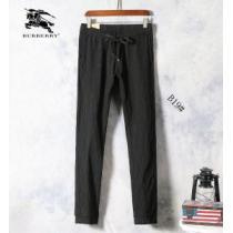 バーバリー BURBERRY 足長効果のある ジーンズ 絶大な人気を誇る 2026秋冬