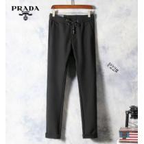 追跡あり☆入手困難!! プラダ PRADA 2026秋冬 一味違うデニム 大注目！