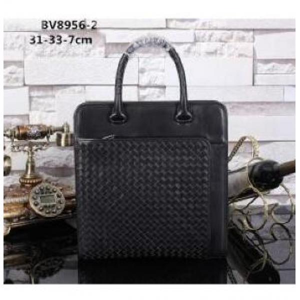 完売品 BOTTEGA VENETA ボッテガ ブランド 　 高級感のあるショルダーベルト付バッグ ブランド 20代?.61.
