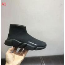 足馴染みのいい スニーカー 2026秋冬 4色可選 プレゼントに バレンシアガ BALENCIAGA