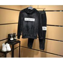 上下セット バレンシアガ BALENCIAGA  2026秋冬 大絶賛の履き心地!