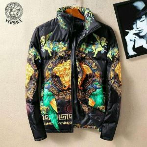 ダウンジャケット 着心地 の良い 2026秋冬 ヴェルサーチ VERSACE 超人気美品◆