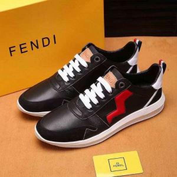 お買い得品  2026秋冬季超人気 フラットシューズ フェンディ FENDI