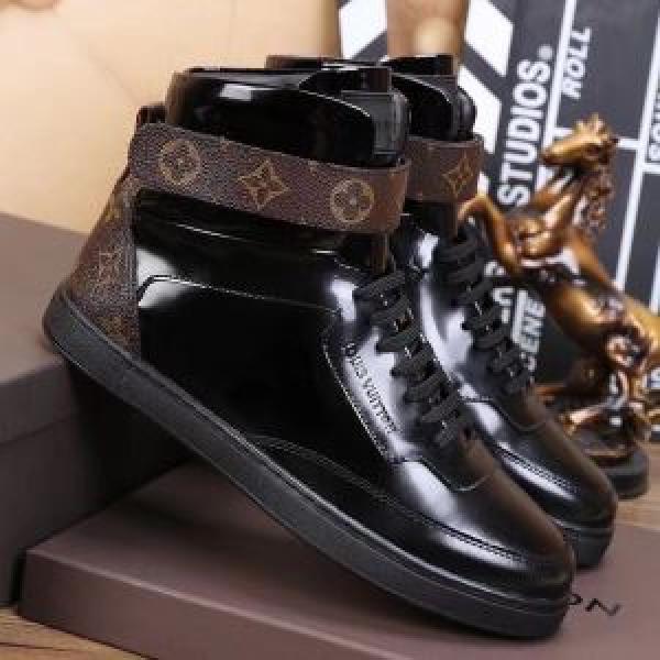 落ち着いた感覚 激安大特価2026 ルイ ヴィトン LOUIS VUITTON ハイトップシューズ