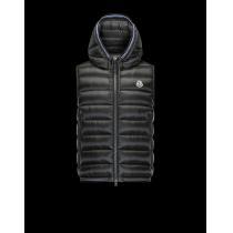 高品質 モンクレール MONCLER ダウンジャケット ベストふわふわな感触